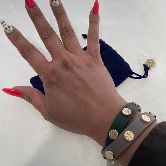 Tory Burch Wrap around two tone bracelet! Leather - Picture 7 of 9